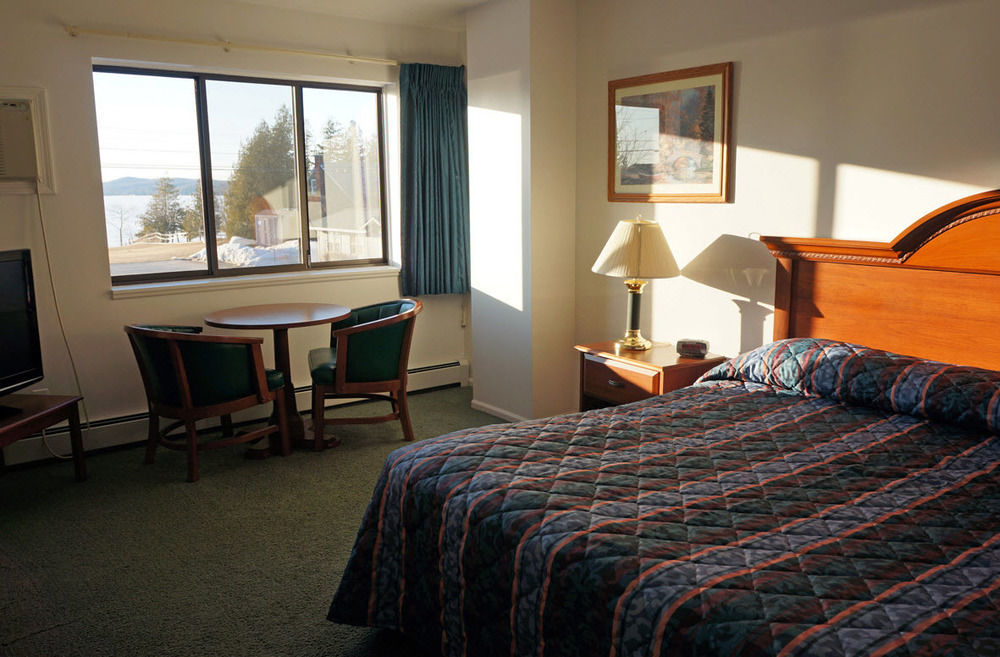 Crystal Lake Resort Beulah Bagian luar foto